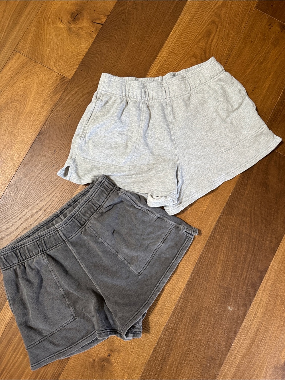 Women’s Aerie Elastic-Waist Casual Shorts - Light Gray & Charcoal
